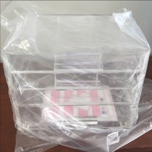 CosmoCube Makeup - CosmoCube Posh Makeup Organizer CosmoCube Makeup - CosmoCube Posh Makeup Organizer